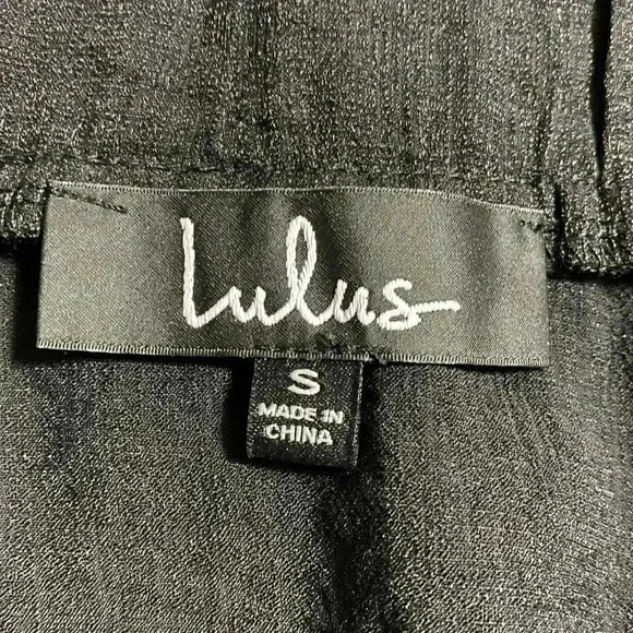 Lulus Day Out Black Off-the Shoulder Shift Dress S Whimsigoth Dark Fairycore NWT - Picture 7 of 8